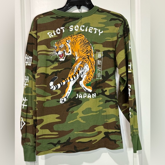 Riot Society Men’s Camo Tiger Japan Long Sleeve T-shirt Size Small - Picture 4 of 7
